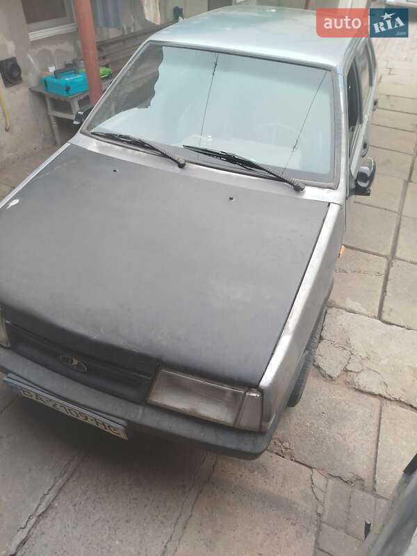 Хэтчбек ВАЗ / Lada 2109 1992 в Херсоне