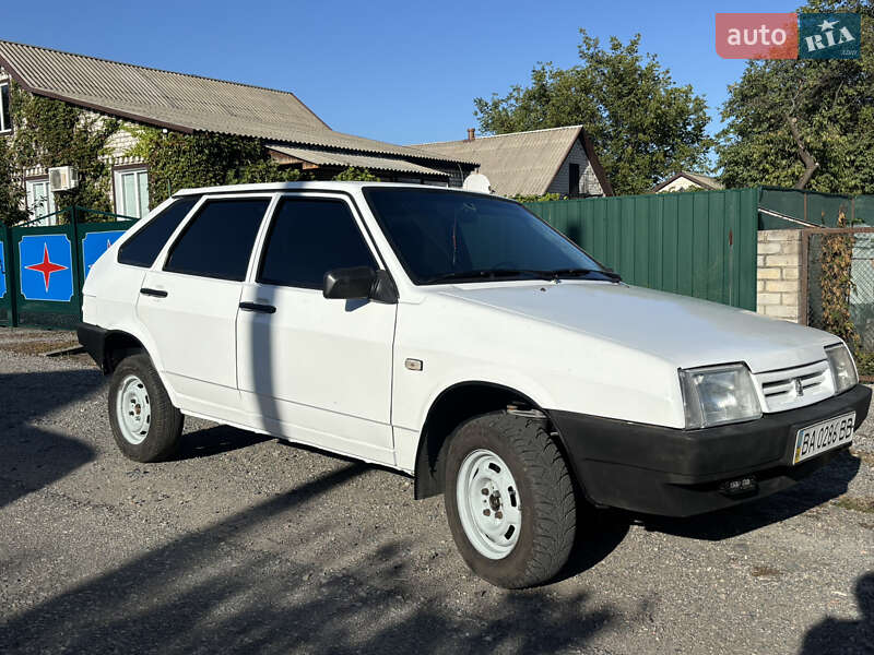 Хэтчбек ВАЗ / Lada 2109 1990 в Кропивницком