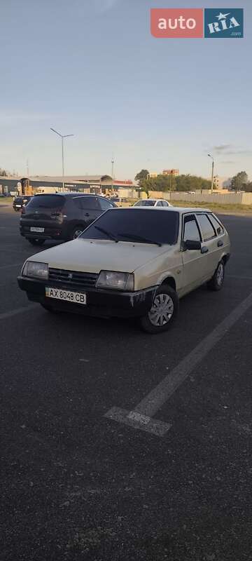 Хэтчбек ВАЗ / Lada 2109 1997 в Харькове фото 5 Хэтчбек ВАЗ / Lada 2109 1997 в Харькове