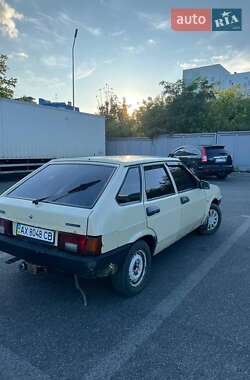 Хэтчбек ВАЗ 2109 1997 в  фото 6 Хэтчбек ВАЗ 2109 1997 в