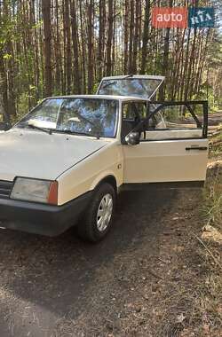 Хэтчбек ВАЗ 2109 1992 в 