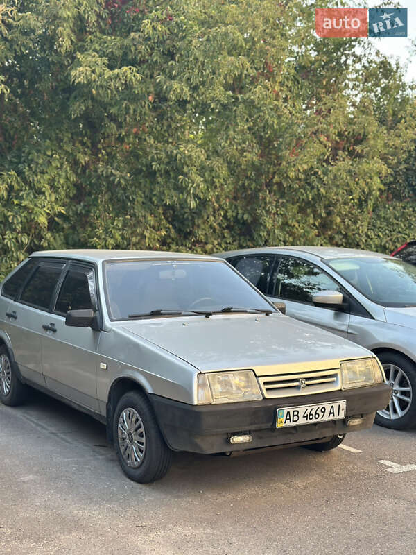 Хэтчбек ВАЗ / Lada 2109 2001 в Киеве