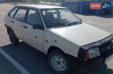 Хэтчбек ВАЗ 2109 1988 в 