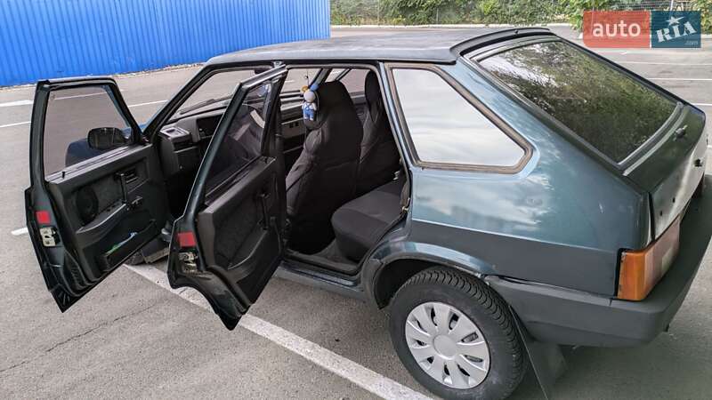 Хэтчбек ВАЗ / Lada 2109 2005 в Днепре