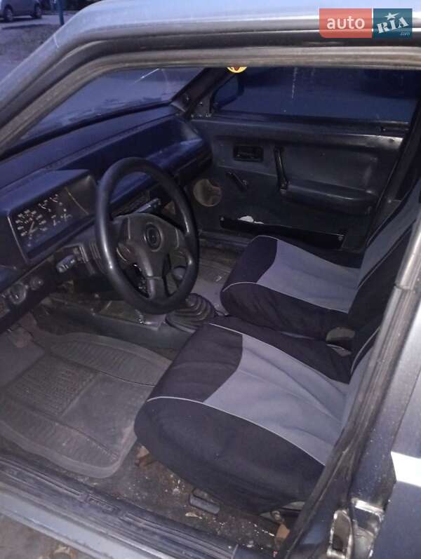Хэтчбек ВАЗ / Lada 2109 1993 в Павлограде