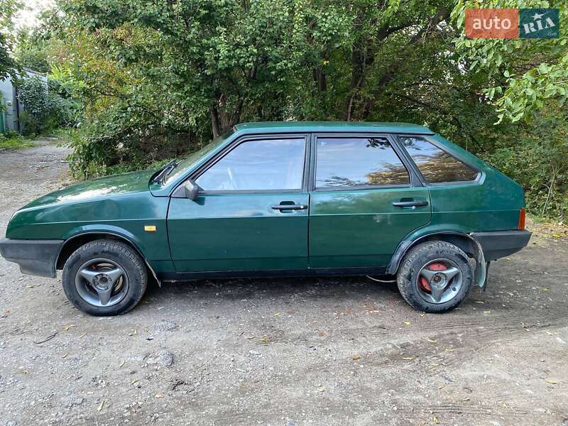 Хетчбек ВАЗ / Lada 2109 1996 в Дніпрі фото 3 Хетчбек ВАЗ / Lada 2109 1996 в Дніпрі