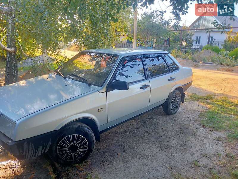 Хэтчбек ВАЗ / Lada 2109 2007 в Запорожье