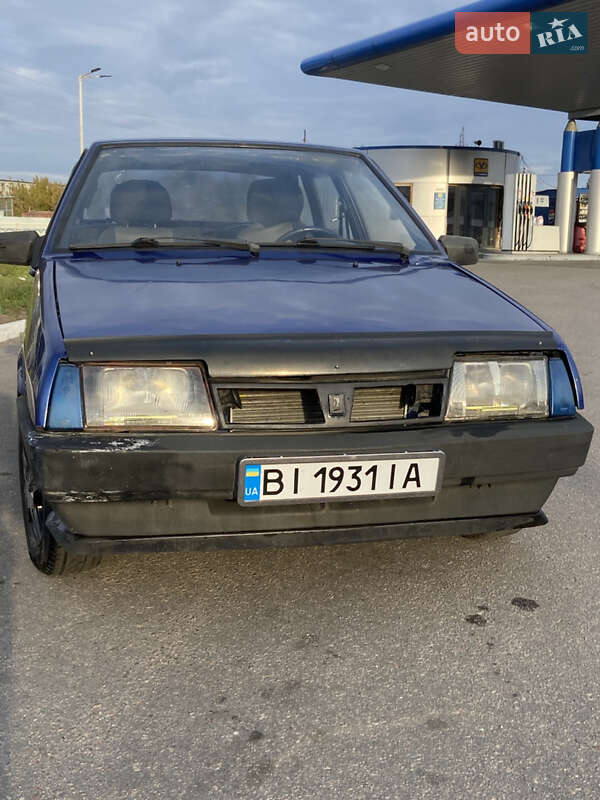 Хэтчбек ВАЗ / Lada 2109 2002 в Кременчуге