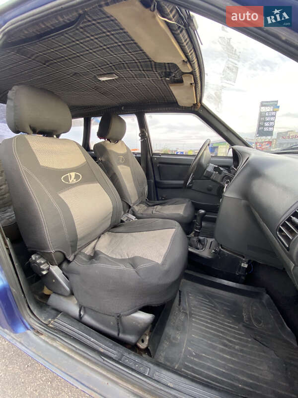 Хэтчбек ВАЗ / Lada 2109 2002 в Кременчуге