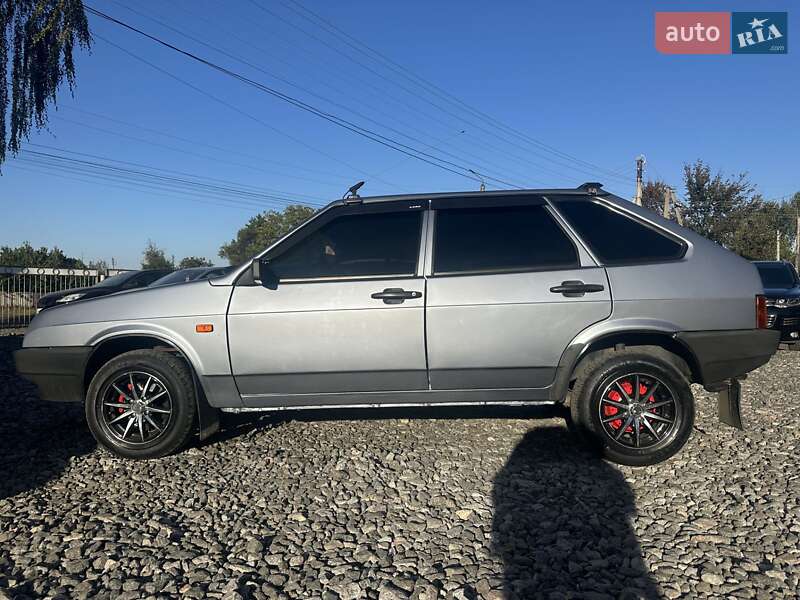 Хэтчбек ВАЗ / Lada 2109 2006 в Смеле