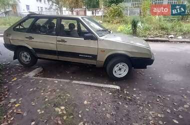 Хэтчбек ВАЗ 2109 1998 в 