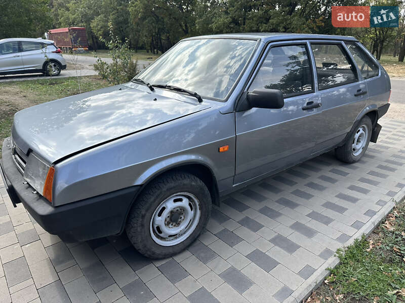 Хэтчбек ВАЗ / Lada 2109 2006 в Николаеве