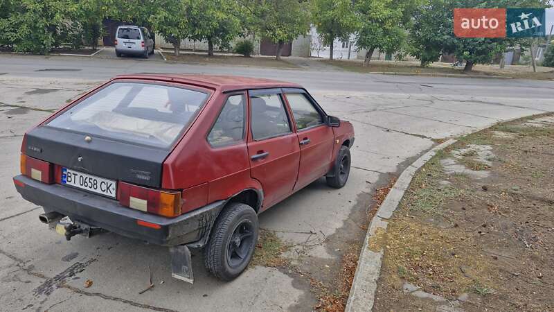 Хэтчбек ВАЗ / Lada 2109 1995 в Херсоне фото 6 Хэтчбек ВАЗ / Lada 2109 1995 в Херсоне
