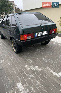 Хетчбек ВАЗ 2109 2002 в 
