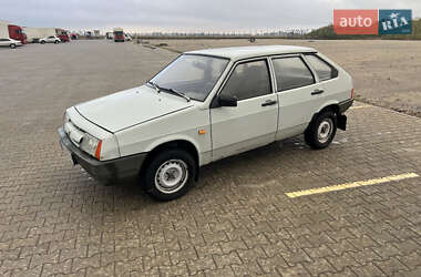Хэтчбек ВАЗ 2109 1990 в 