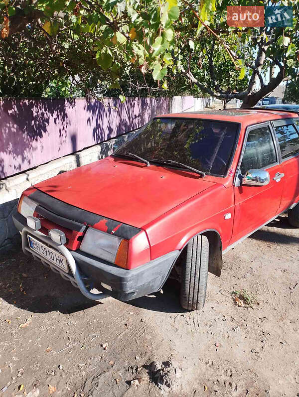 Хэтчбек ВАЗ / Lada 2109 1990 в Измаиле фото 5 Хэтчбек ВАЗ / Lada 2109 1990 в Измаиле