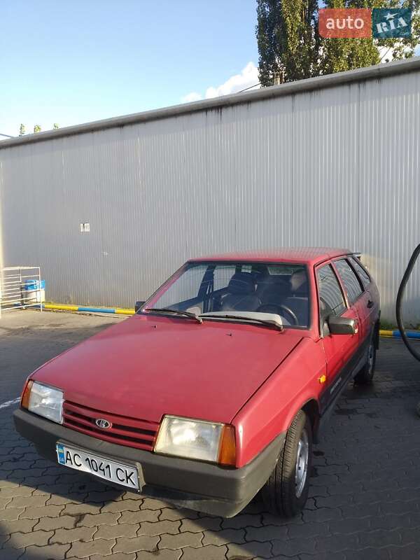Хэтчбек ВАЗ / Lada 2109 2007 в Луцке