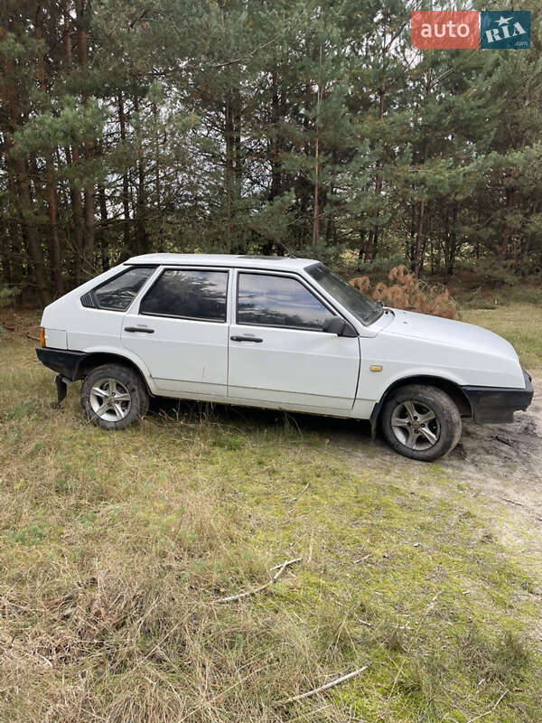 Хетчбек ВАЗ / Lada 2109 1990 в Жовкві фото 2 Хетчбек ВАЗ / Lada 2109 1990 в Жовкві