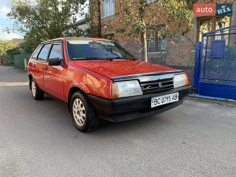 Хэтчбек ВАЗ / Lada 2109 1991 в Львове