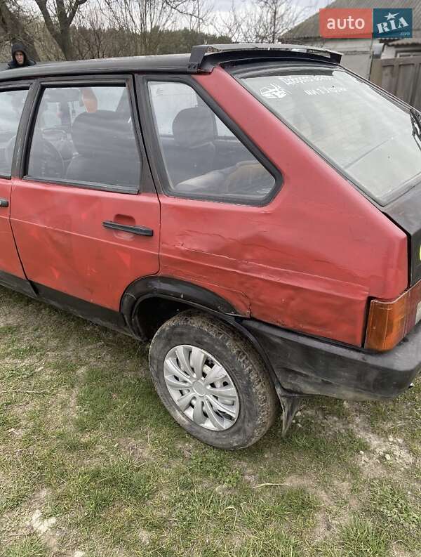 Хэтчбек ВАЗ / Lada 2109 1988 в Козельце