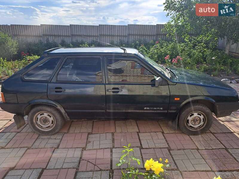 Хетчбек ВАЗ / Lada 2109 2001 в Дніпрі