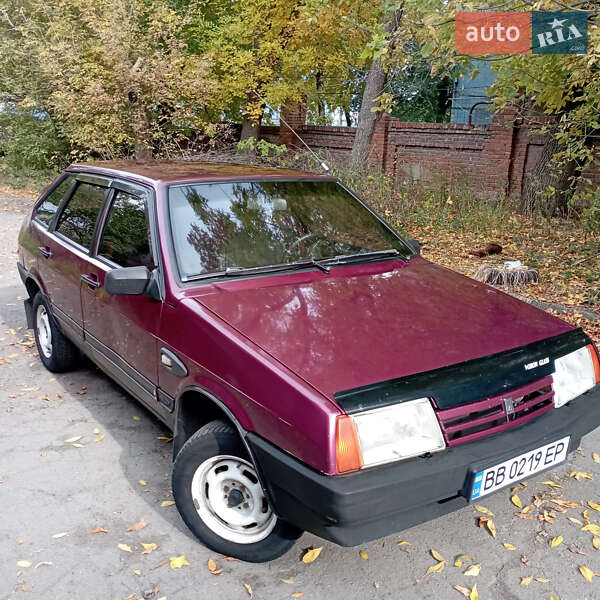 Хэтчбек ВАЗ 2109 1998 в 