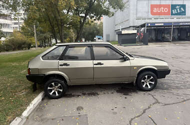 Хэтчбек ВАЗ 2109 2002 в 