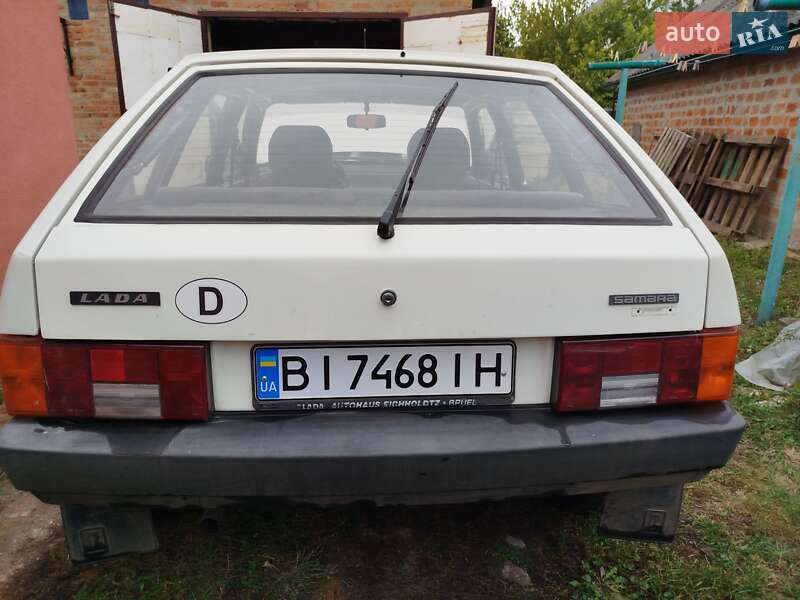Хэтчбек ВАЗ 2109 1992 в 