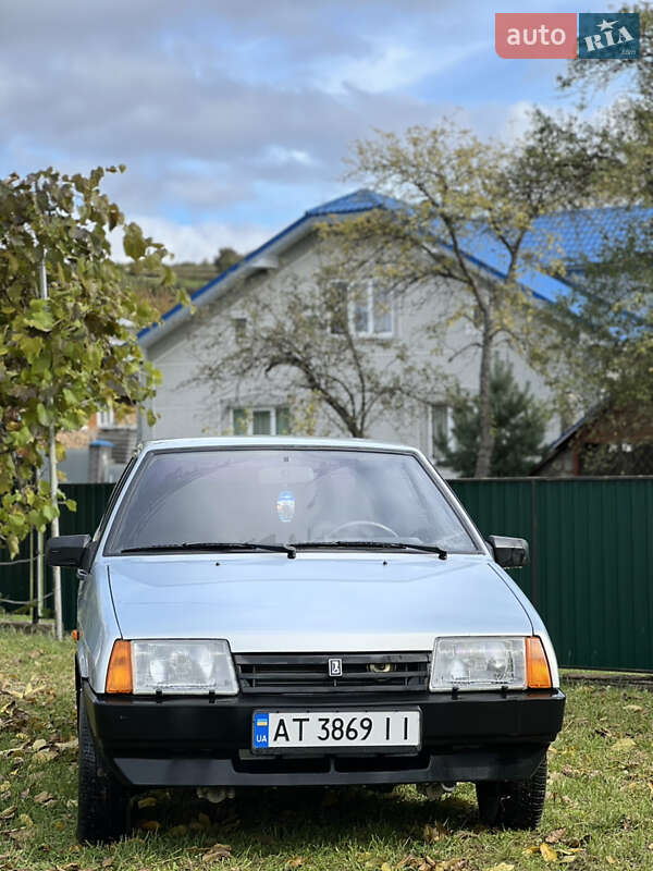 Хэтчбек ВАЗ / Lada 2109 2005 в Надворной фото 2 Хэтчбек ВАЗ / Lada 2109 2005 в Надворной