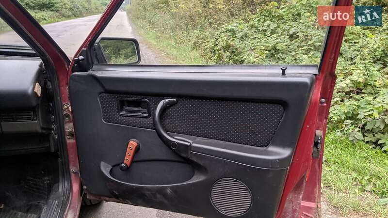 Хэтчбек ВАЗ / Lada 2109 1998 в Ровно