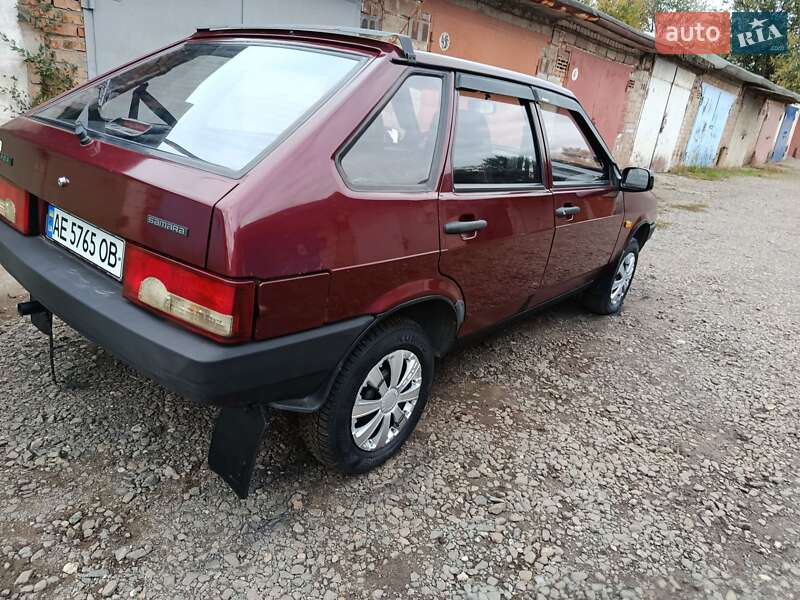 Хэтчбек ВАЗ / Lada 2109 2006 в Кривом Роге
