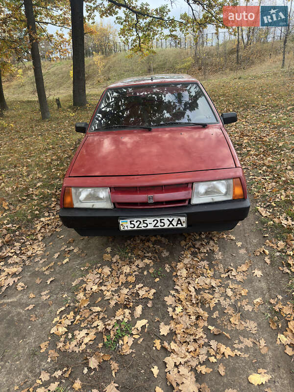 Хэтчбек ВАЗ 2109 1991 в  фото Хэтчбек ВАЗ 2109 1991 в