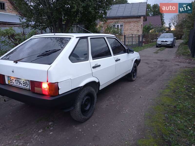 Хетчбек ВАЗ / Lada 2109 1993 в Глинянах фото 8 Хетчбек ВАЗ / Lada 2109 1993 в Глинянах