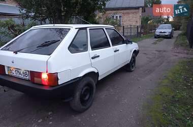 Хэтчбек ВАЗ 2109 1993 в  фото 8 Хэтчбек ВАЗ 2109 1993 в
