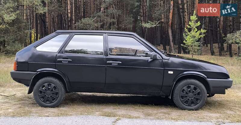 Хэтчбек ВАЗ / Lada 2109 1995 в Кременчуге фото 2 Хэтчбек ВАЗ / Lada 2109 1995 в Кременчуге
