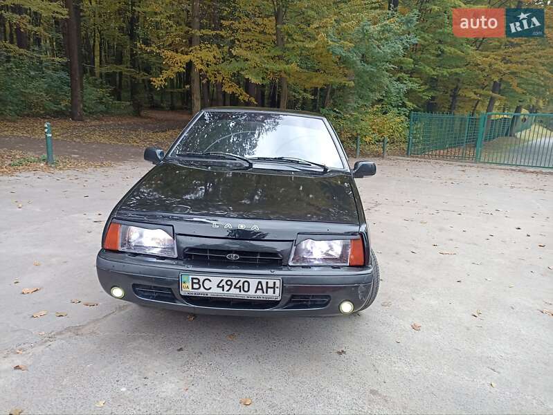 Хетчбек ВАЗ / Lada 2109 1997 в Львові