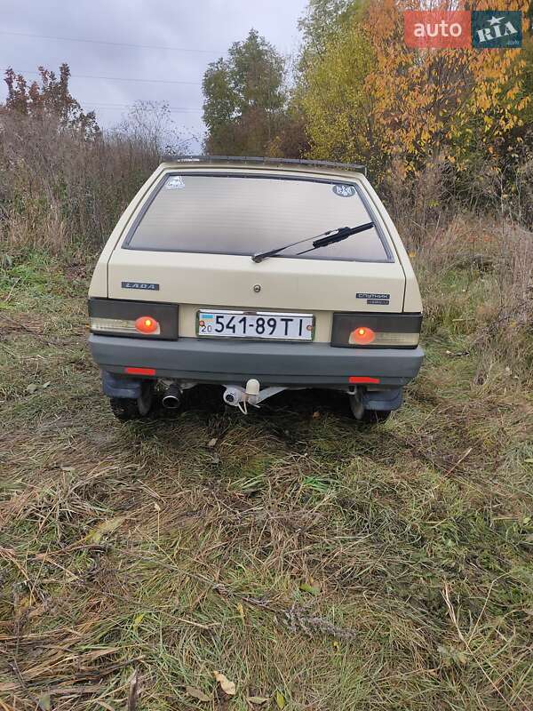 Хэтчбек ВАЗ / Lada 2109 1990 в Скалате