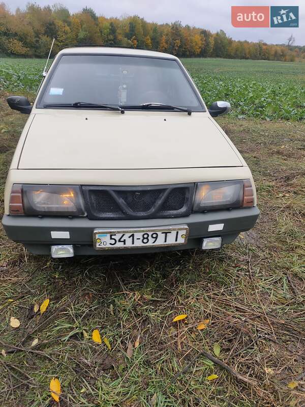 Хэтчбек ВАЗ / Lada 2109 1990 в Скалате