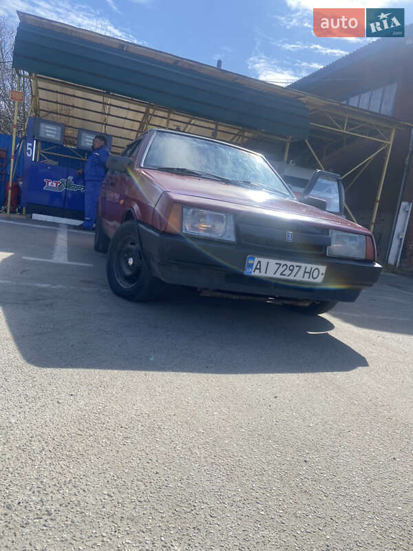 Хэтчбек ВАЗ / Lada 2109 1990 в Броварах