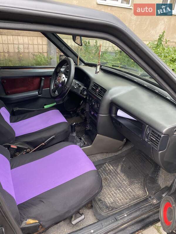 Хэтчбек ВАЗ / Lada 2109 1995 в Надворной фото 5 Хэтчбек ВАЗ / Lada 2109 1995 в Надворной