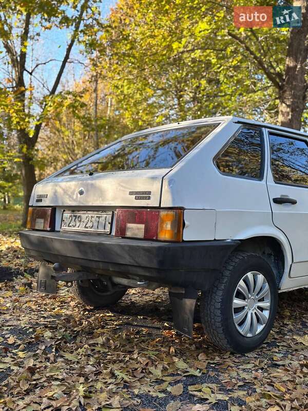 Хэтчбек ВАЗ / Lada 2109 1993 в Зборове фото 15 Хэтчбек ВАЗ / Lada 2109 1993 в Зборове