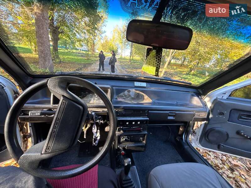 Хэтчбек ВАЗ / Lada 2109 1993 в Зборове фото 29 Хэтчбек ВАЗ / Lada 2109 1993 в Зборове
