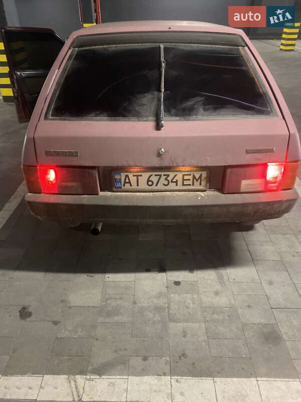 Хэтчбек ВАЗ / Lada 2109 2006 в Яремче