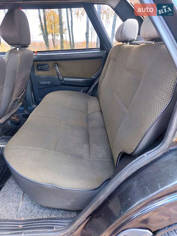 Хэтчбек ВАЗ / Lada 2109 2006 в Тростянце фото 38 Хэтчбек ВАЗ / Lada 2109 2006 в Тростянце