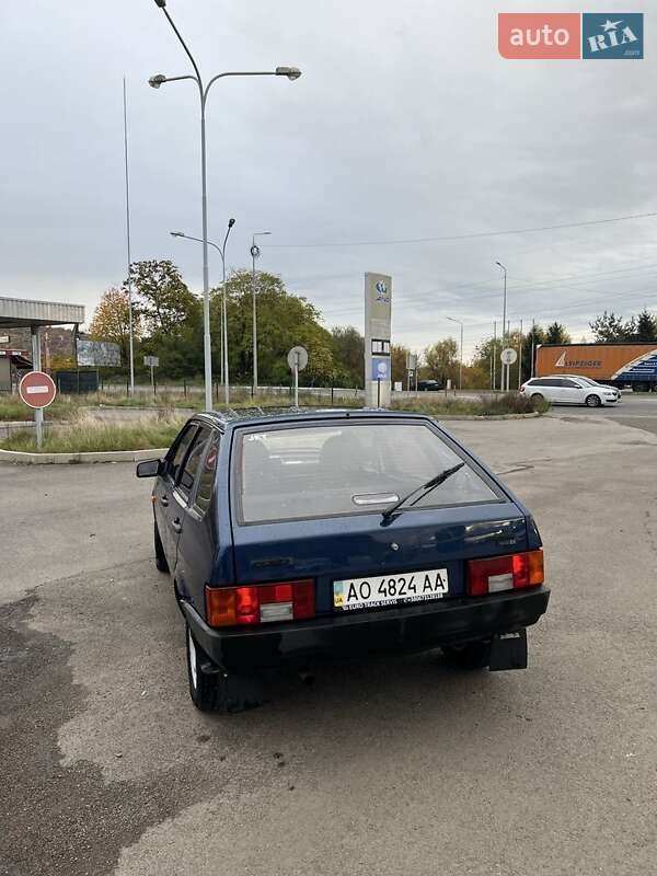 Хетчбек ВАЗ / Lada 2109 2004 в Мукачевому