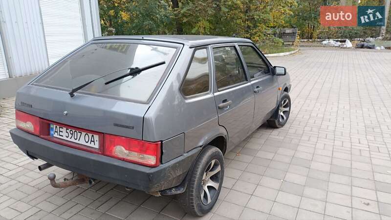 Хэтчбек ВАЗ / Lada 2109 2007 в Кривом Роге фото 9 Хэтчбек ВАЗ / Lada 2109 2007 в Кривом Роге