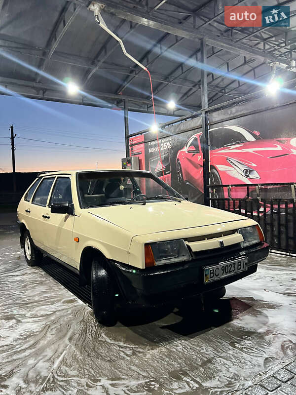 Хэтчбек ВАЗ / Lada 2109 1988 в Рава-Русской фото 2 Хэтчбек ВАЗ / Lada 2109 1988 в Рава-Русской
