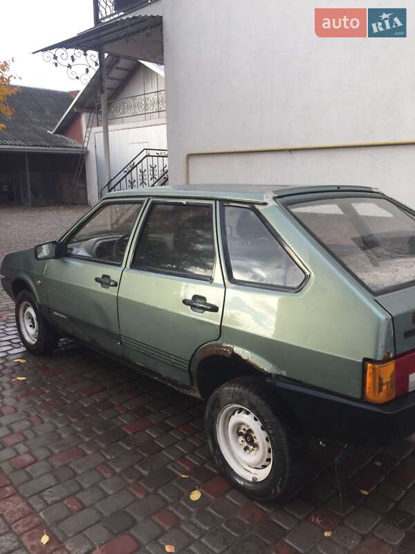 Хэтчбек ВАЗ / Lada 2109 2005 в Золочеве фото 3 Хэтчбек ВАЗ / Lada 2109 2005 в Золочеве