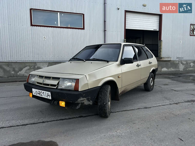 Хетчбек ВАЗ / Lada 2109 1989 в Львові фото 8 Хетчбек ВАЗ / Lada 2109 1989 в Львові