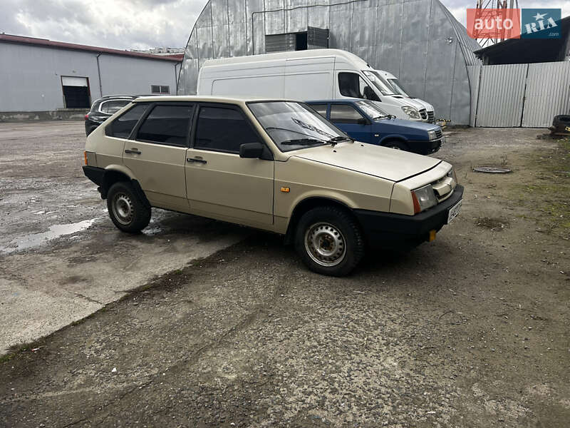 Хетчбек ВАЗ / Lada 2109 1989 в Львові фото 16 Хетчбек ВАЗ / Lada 2109 1989 в Львові